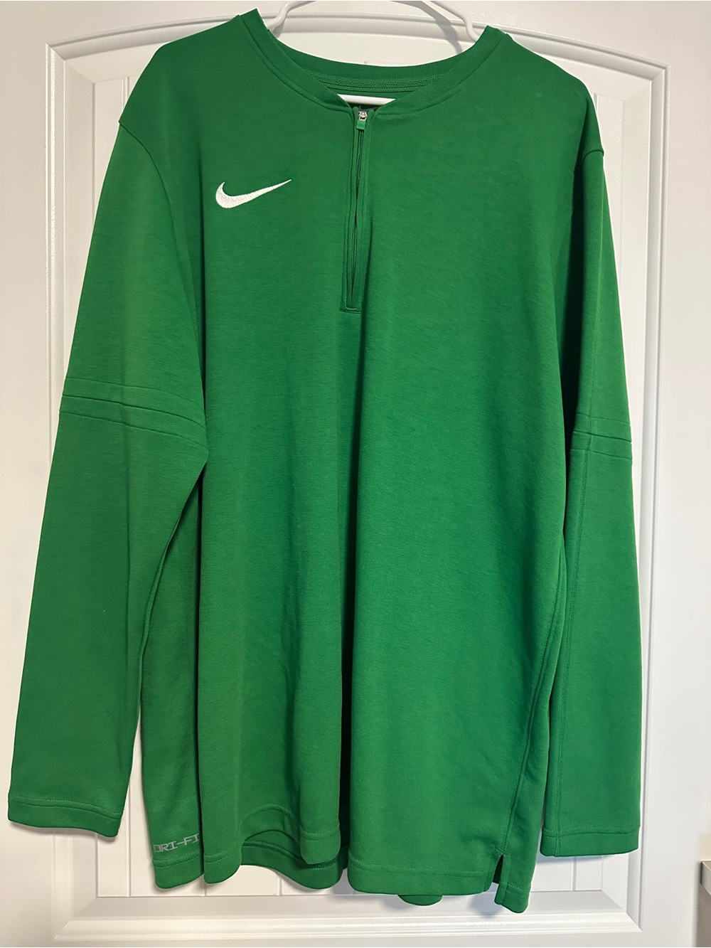 Nike DRI-FIT 1/2-Zip Long-Sleeve Sweatshirt